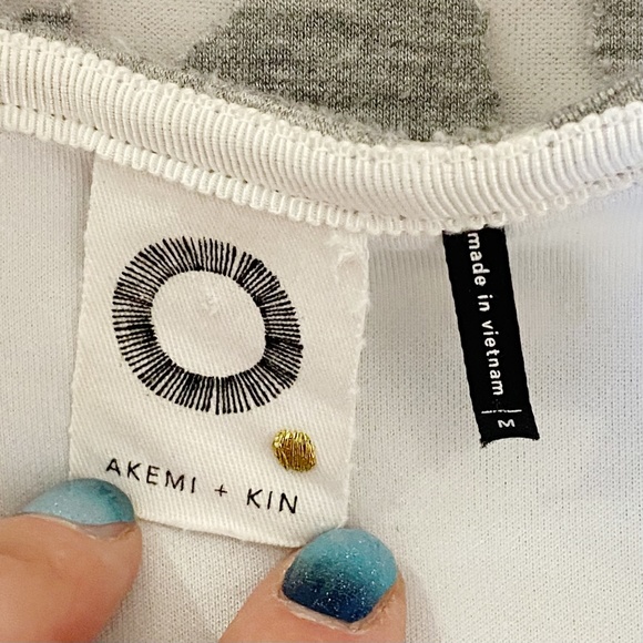 Anthropologie | Womens Akemi + Kim Gray Floral Print Fit and Flare Top | Size: - Picture 5 of 9